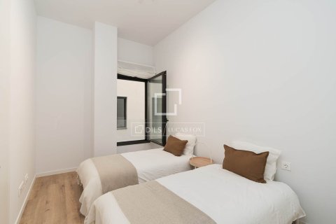 Dzīvoklis īrēšanai Barcelona, Spānijā 3 istabas, 119 m2 Nr. 151035 - attēls 24