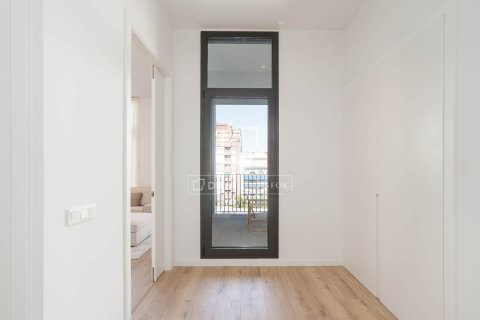 Dzīvoklis īrēšanai Barcelona, Spānijā 3 istabas, 119 m2 Nr. 151035 - attēls 20