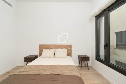 Dzīvoklis īrēšanai Barcelona, Spānijā 3 istabas, 119 m2 Nr. 151035 - attēls 30