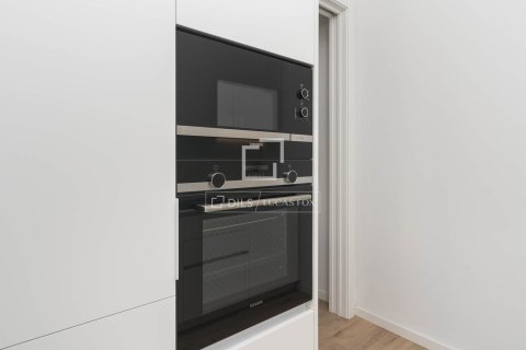 Dzīvoklis īrēšanai Barcelona, Spānijā 3 istabas, 119 m2 Nr. 151035 - attēls 18