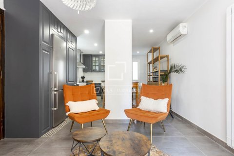 Dzīvoklis īrēšanai Barcelona, Spānijā 1 istaba, 48 m2 Nr. 151037 - attēls 3