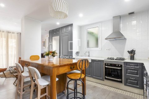 Dzīvoklis īrēšanai Barcelona, Spānijā 1 istaba, 48 m2 Nr. 151037 - attēls 7