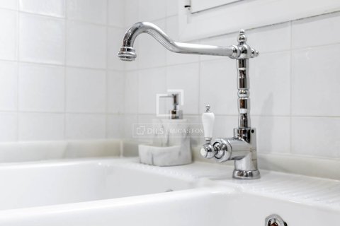 Dzīvoklis īrēšanai Barcelona, Spānijā 1 istaba, 48 m2 Nr. 151037 - attēls 10