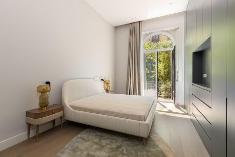 Apartment à vendre à Barcelona, Espagne, 5 chambres, 518 m2 No. 181315 - photo 16