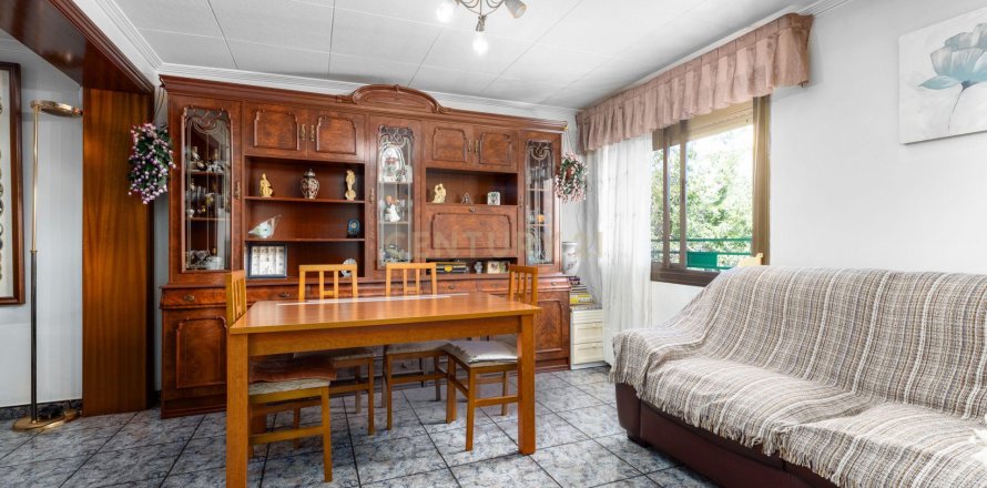 Wohnung in Parets del Vallès, Barcelona, Spanien 3 Schlafzimmer, 73 m2 Nr. 181312