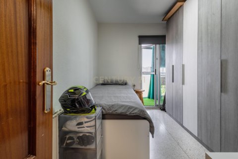 Apartment à vendre à Sant Joan Despi, Barcelona, Espagne, 3 chambres, 100 m2 No. 181316 - photo 13