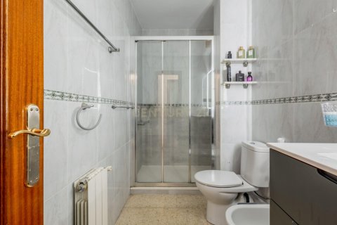Apartment à vendre à Sant Joan Despi, Barcelona, Espagne, 3 chambres, 100 m2 No. 181316 - photo 23