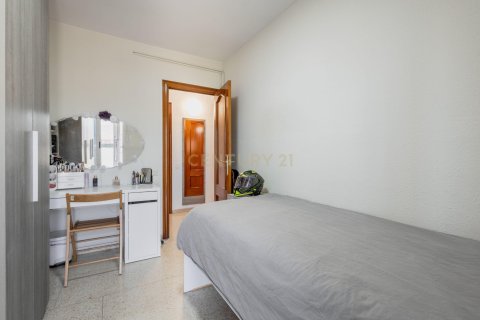 Apartment à vendre à Sant Joan Despi, Barcelona, Espagne, 3 chambres, 100 m2 No. 181316 - photo 15
