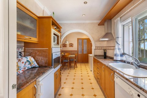 Villa for sale Torrevieja, Alicante, Spain 4 bedrooms, 212 sq.m. No. 133111 - photo 7