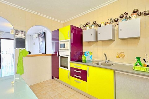 Bungalow for sale Torrevieja, Alicante, Spain 3 bedrooms, 80 sq.m. No. 133115 - photo 9