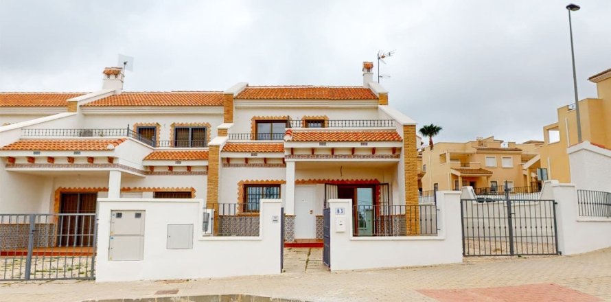 Villa in San Miguel de Salinas, Alicante, Spanien 3 Schlafzimmer, 120 m2 Nr. 145587