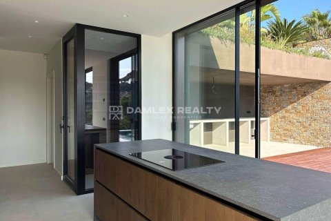 Talo myytävänä Begur, Girona, Espanja, 4 makuuhuonetta, 265 m2 No. 193227 - kuva 13