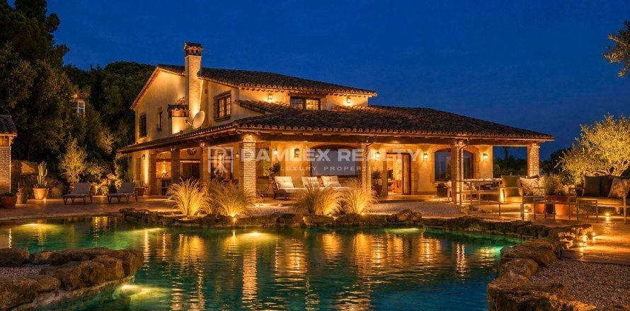 Villa in Santa Cristina d'Aro, Girona, Spanien 7 Schlafzimmer, 895 m2 Nr. 193226