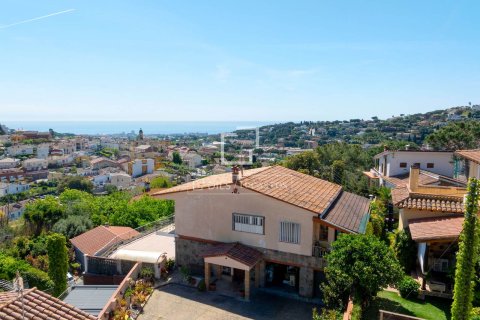 Villa a Cabrils, Barcelona, Spagna 7 camere da letto, 398 mq. N° 166334