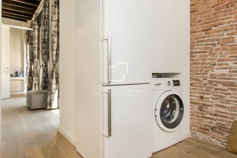 Apartamento en venta en Barcelona, España 2 dormitorios, 75 m2 No. 166335 - foto 19