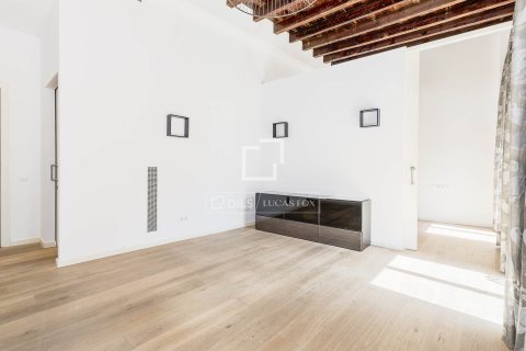 Apartament w Barcelona, Hiszpania 2 sypialnie, 75 mkw. nr 166335 – zdjęcie 14