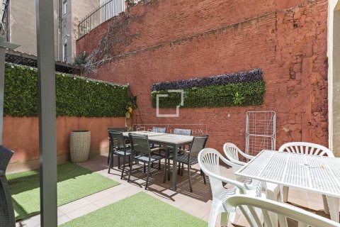 Apartament w Barcelona, Hiszpania 2 sypialnie, 75 mkw. nr 166335 – zdjęcie 9