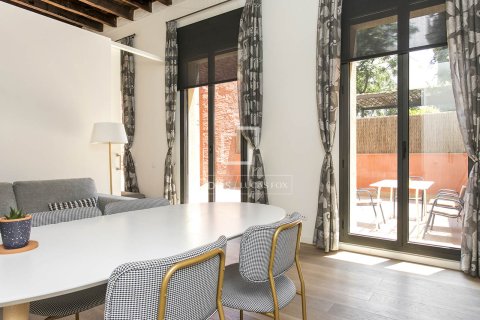 Apartamento en venta en Barcelona, España 2 dormitorios, 75 m2 No. 166335 - foto 3