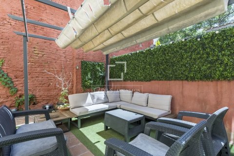 Apartament w Barcelona, Hiszpania 2 sypialnie, 75 mkw. nr 166335 – zdjęcie 3