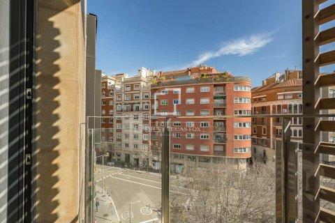 Penthouse w Barcelona, Hiszpania 3 sypialnie, 127 mkw. nr 166337 – zdjęcie 17