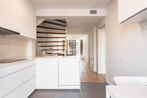 Penthouse w Barcelona, Hiszpania 3 sypialnie, 127 mkw. nr 166337 – zdjęcie 10