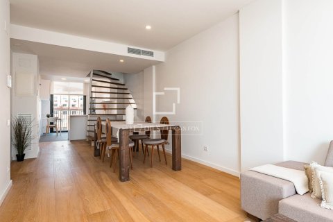 Penthouse w Barcelona, Hiszpania 3 sypialnie, 127 mkw. nr 166337 – zdjęcie 2