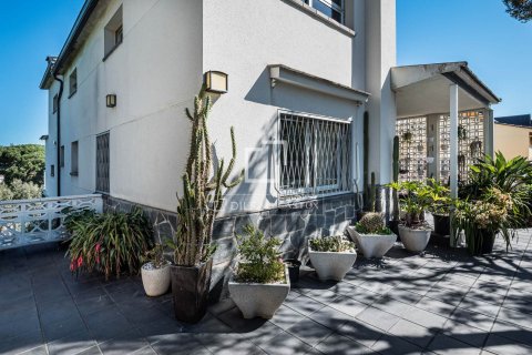 Huvila myytävänä Valldoreix, Barcelona, Espanja, 8 makuuhuonetta, 494 m2 No. 166338 - kuva 16