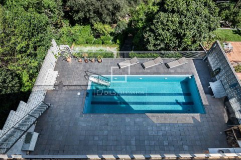 Huvila Valldoreix, Barcelona, Espanja 8 makuuhuonetta, 494 m2 No. 166338