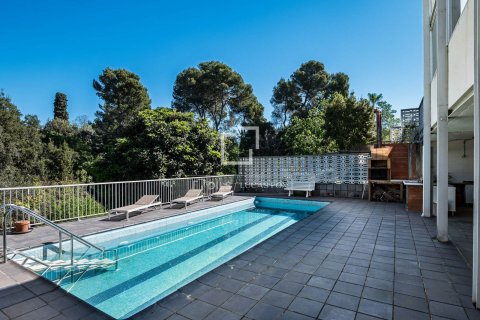 Huvila myytävänä Valldoreix, Barcelona, Espanja, 8 makuuhuonetta, 494 m2 No. 166338 - kuva 8