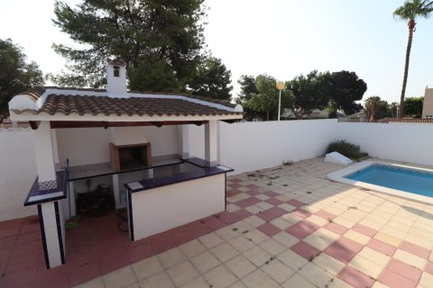 Villa till salu Ciudad Quesada, Alicante, Spanien 3 sovrum, 160 kvm. Nr. 137801 - foto 27