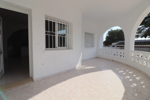 Villa till salu Ciudad Quesada, Alicante, Spanien 3 sovrum, 160 kvm. Nr. 137801 - foto 26