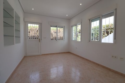 Villa till salu Ciudad Quesada, Alicante, Spanien 3 sovrum, 160 kvm. Nr. 137801 - foto 13