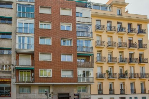 Apartament w Madrid, Hiszpania 1 sypialnia, 57 mkw. nr 180414 – zdjęcie 12