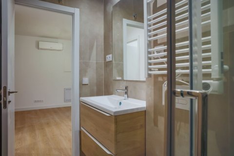 Apartament w Madrid, Hiszpania 1 sypialnia, 43 mkw. nr 180415 – zdjęcie 3