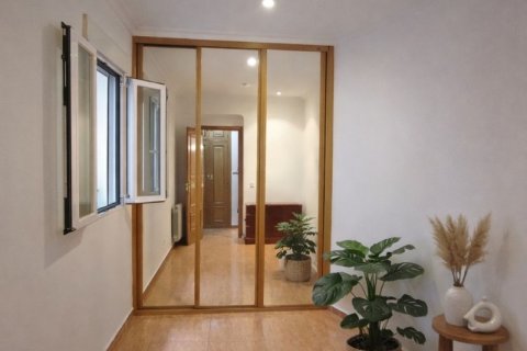 Apartamento en venta en Madrid, España 1 dormitorio, 45 m2 No. 180418 - foto 9