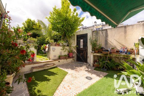 Land plot à vendre à Madrid, Espagne, 407 m2 No. 187682 - photo 5