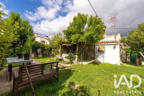 Land plot à vendre à Madrid, Espagne, 407 m2 No. 187682 - photo 15