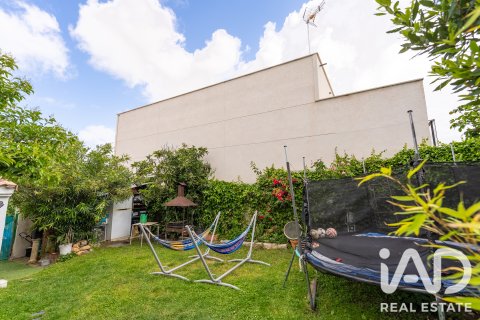 Land plot à vendre à Madrid, Espagne, 407 m2 No. 187682 - photo 29