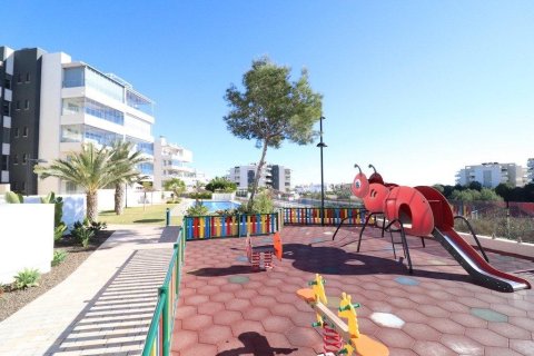 Apartamento en venta en Villamartin, Alicante, España 3 dormitorios, 105 m2 No. 183110 - foto 28