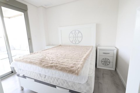 Apartamento en venta en Villamartin, Alicante, España 3 dormitorios, 105 m2 No. 183110 - foto 8