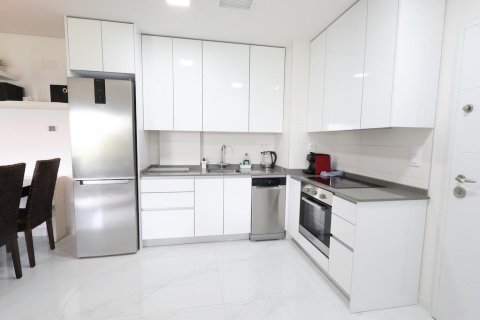 Apartamento en venta en Villamartin, Alicante, España 3 dormitorios, 105 m2 No. 183110 - foto 6