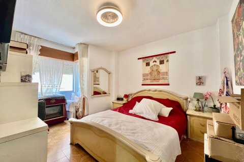 Apartament w Torrevieja, Alicante, Hiszpania 2 sypialnie, 77 mkw. nr 183114 – zdjęcie 16