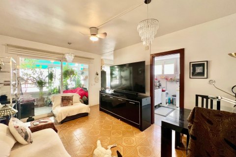 Apartament w Torrevieja, Alicante, Hiszpania 2 sypialnie, 77 mkw. nr 183114 – zdjęcie 6