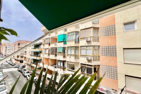 Apartament w Torrevieja, Alicante, Hiszpania 2 sypialnie, 77 mkw. nr 183114 – zdjęcie 11