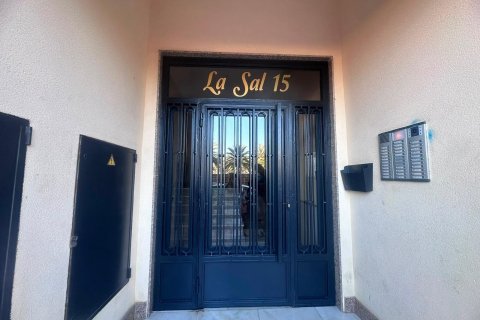 Apartamento en venta en Torrevieja, Alicante, España 2 dormitorios, 64 m2 No. 183112 - foto 18
