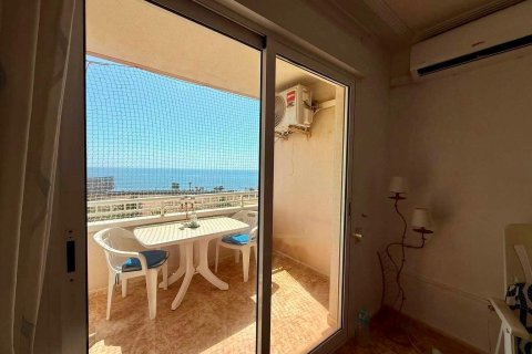 Apartamento en venta en Torrevieja, Alicante, España 2 dormitorios, 64 m2 No. 183112 - foto 6