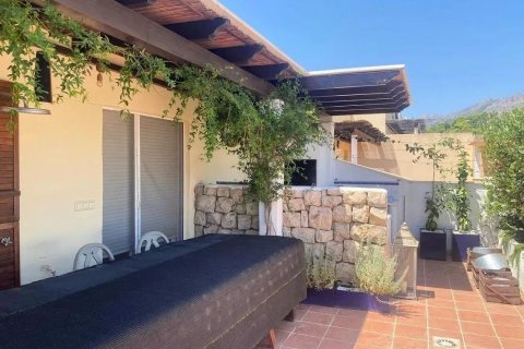 Duplex for sale in Altea, Alicante, Spain 3 bedrooms, 228 sq.m. No. 179886 - photo 5