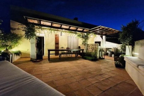 Duplex for sale in Altea, Alicante, Spain 3 bedrooms, 228 sq.m. No. 179886 - photo 4