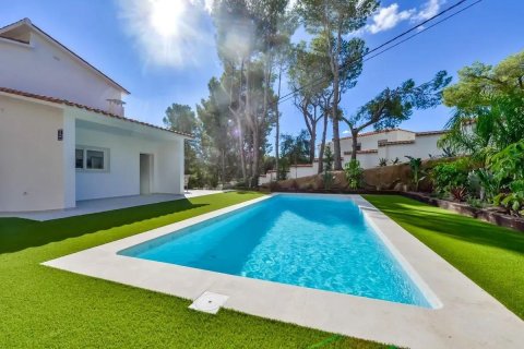 Villa till salu i Altea, Alicante, Spanien 3 sovrum, 195 kvm. Nr. 179885 - foto 3