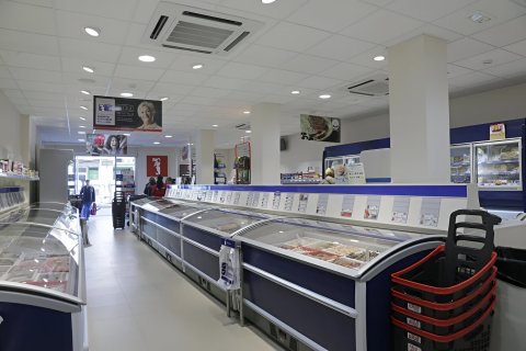 Commercial property à vendre à Sant Boi de Llobregat, Barcelona, Espagne, 306 m2 No. 141214 - photo 1